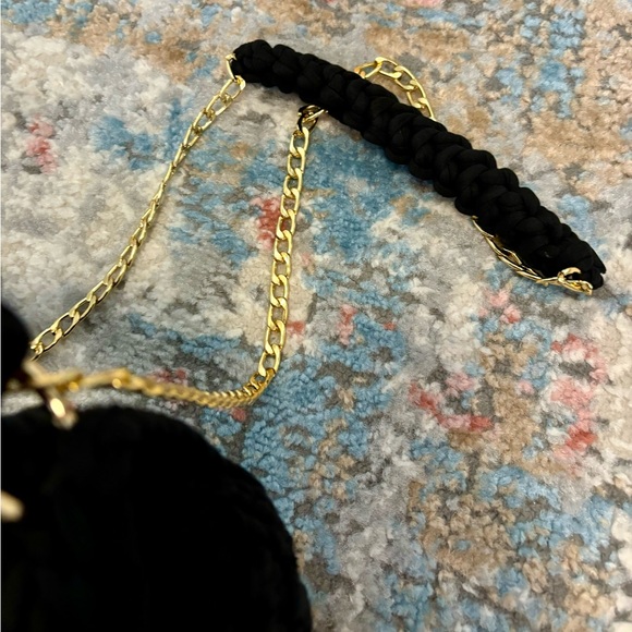 Handbag Handmade Crossbody Woven Purse NEW Black With Gold Crossbody Chain - Picture 4 of 9